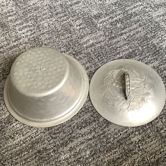 Two Peas in a Pod - Picture 5 of 5